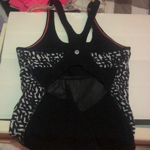 Lululemon Athletica Tank EUC - Picture 6 of 8